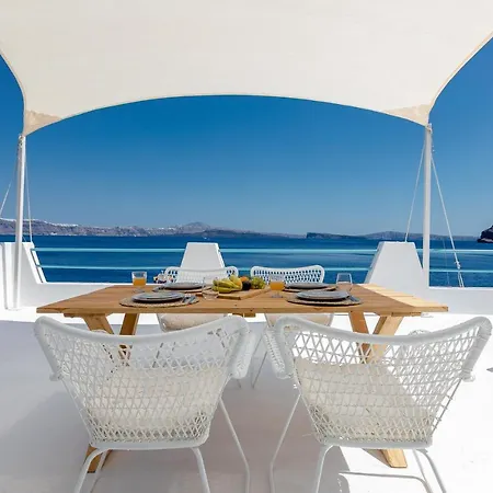 Petinos Traditional House * Thirasia